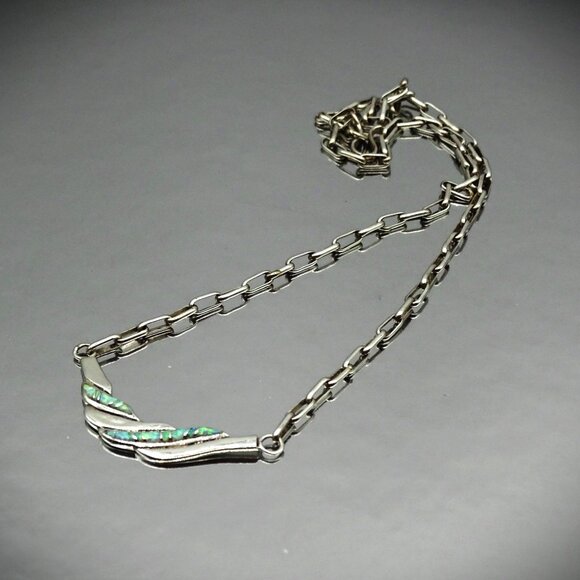 SOUTHWEST Design Sterling Silver Kyocera Opal Pendant Necklace - Picture 4 of 7